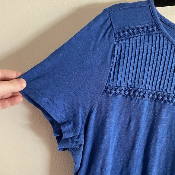 Talbots Women Plus Sz 1X Royal Blue Pintuck Pleated Embroidered Trim S/S Top - Picture 4 of 7